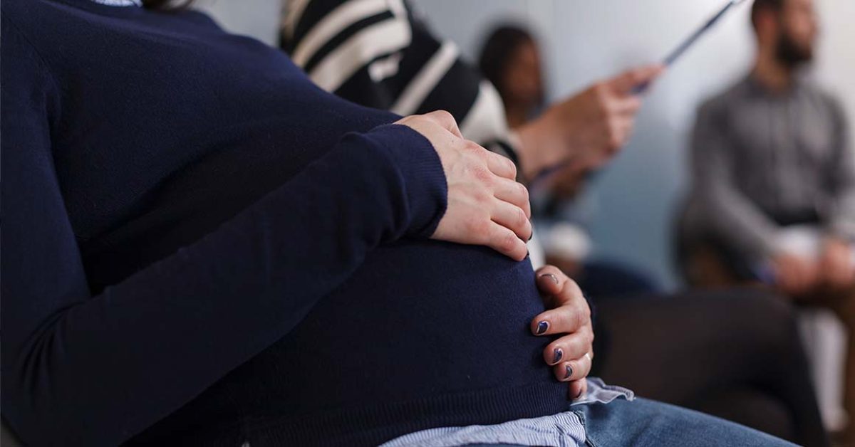 Cómo la terapia grupal y grupos de apoyo favorecen la salud mental perinatal